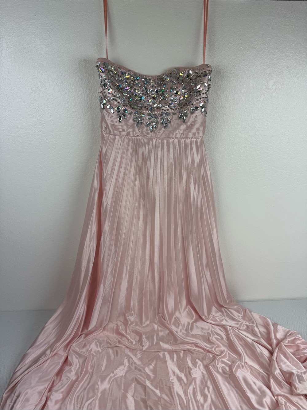 My Michelle‎ Blush Pink
Embellished Rhinestone Strapless
Ball Gown/Prom Dress